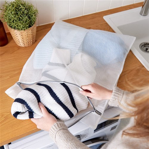 MESH WASH CLOTHES BAG 37X27X11CM